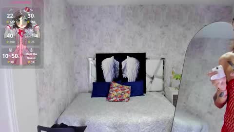 sarah online show from November 22, 9:36 pm