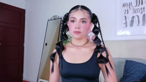 Sara online show from January 10, 8:54 pm