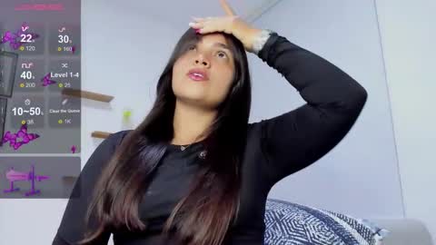 Snapshot of saritadolly_ chatting on December 21, 10:50 pm Sara Cute online show from December 21, 10:50 pm