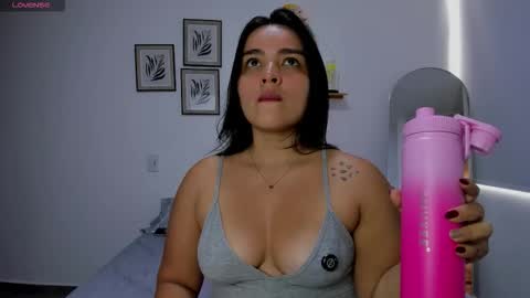 Snapshot of saritadolly_ chatting on January 31, 7:56 pm Sara Cute online show from January 31, 7:56 pm