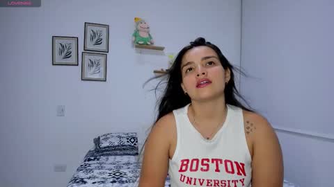 Snapshot of saritadolly_ chatting on March 2, 3:30 am Sara Cute online show from March 2, 3:30 am