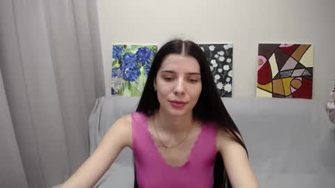 Snapshot of sarra_rich chatting on January 21, 9:03 am Rich online show from January 21, 9:03 am