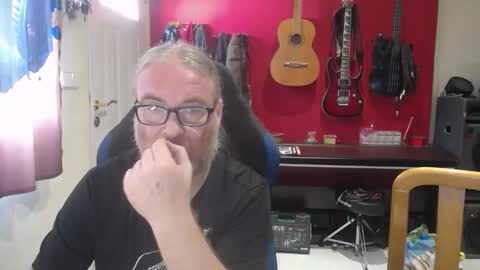 Giselle and Jay online show from September 15, 9:09 am