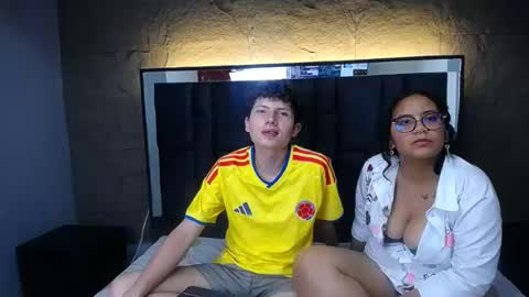 Snapshot of sasahsalomefon chatting on June 24, 4:00 am Sasha Y Felipe online show from June 24, 4:00 am