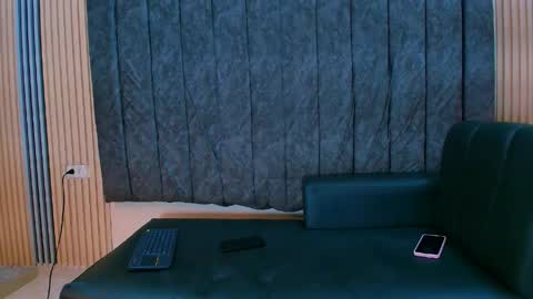 sasha_and_lia online show from May 31, 1:18 pm