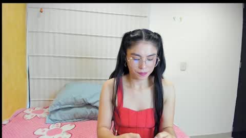 Snapshot of sasha_jonne chatting on September 13, 10:31 pm sasha_jonne online show from September 13, 10:31 pm