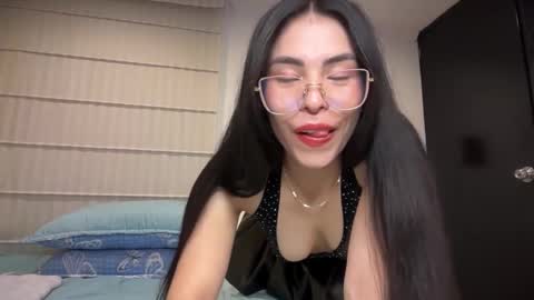 Snapshot of sasha_jonne chatting on November 26, 2:45 am sasha_jonne online show from November 26, 2:45 am