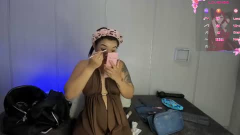 Snapshot of sasha_rivers chatting on July 30, 7:13 pm Sasha online show from July 30, 7:13 pm
