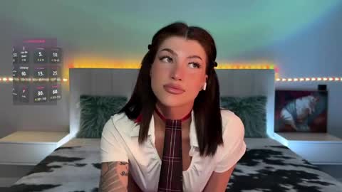 Hi everyone my name is Sasha   online show from May 21, 8:05 pm