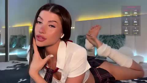 Hi everyone my name is Sasha   online show from July 14, 8:25 pm