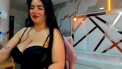 Snapshot of sasha_tf chatting on July 2, 9:10 pm Sasha online show from July 2, 9:10 pm