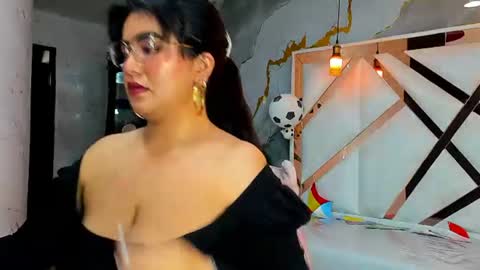 Snapshot of sasha_tf chatting on July 13, 8:33 pm Sasha online show from July 13, 8:33 pm