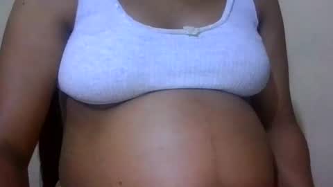 Snapshot of sasha_unlimtd chatting on April 5, 4:15 pm sasha_unlimtd online show from April 5, 4:15 pm