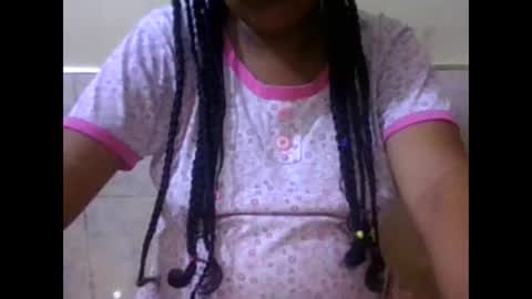 Snapshot of sasha_unlimtd chatting on April 29, 8:37 pm sasha_unlimtd online show from April 29, 8:37 pm