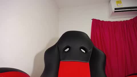 sashabreck1 online show from November 18, 7:07 pm