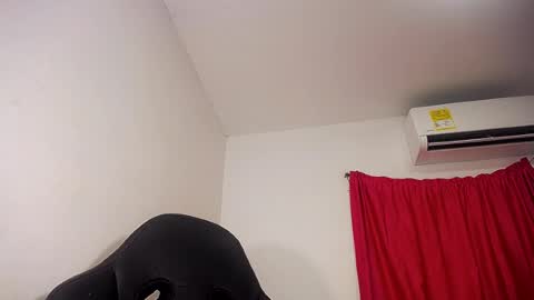 Snapshot of sashabreck1 chatting on August 4, 2:59 am sashabreck1 online show from August 4, 2:59 am