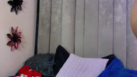 sashafoxy_ online show from June 10, 2:49 pm