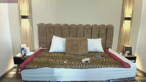 Snapshot of sasharosee2 chatting on September 21, 12:07 pm S A S H A R O S E online show from September 21, 12:07 pm