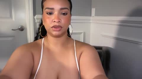 Snapshot of sashasavagexx chatting on July 24, 5:05 am Sasha Estrella online show from July 24, 5:05 am