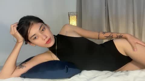 sashi_kaye online show from March 8, 4:27 am