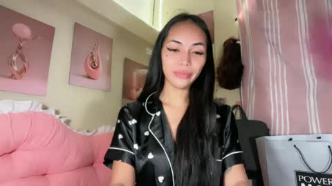 Snapshot of sashifoxdoll_ chatting on August 1, 7:02 pm Sashi online show from August 1, 7:02 pm