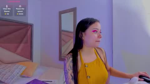 saskiagrendel online show from February 10, 12:15 am