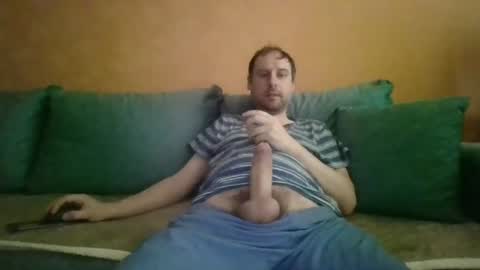 Snapshot of sasko877 chatting on June 16, 7:55 am sasko877 online show from June 16, 7:55 am