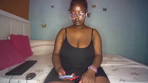 Snapshot of sassy100936 chatting on May 11, 4:29 am Spicyd online show from May 11, 4:29 am