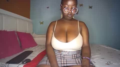 Snapshot of sassy100936 chatting on May 30, 4:42 am Spicyd online show from May 30, 4:42 am