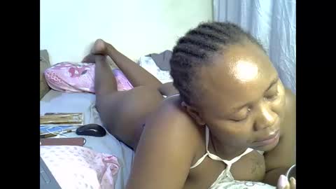 sassy_bella online show from November 10, 6:18 pm