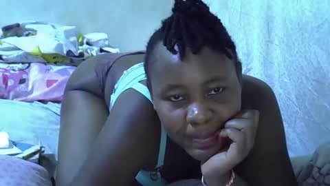 sassy_bella online show from February 7, 4:05 am