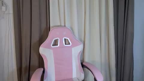 sassy_jenny8 online show from November 5, 10:26 am