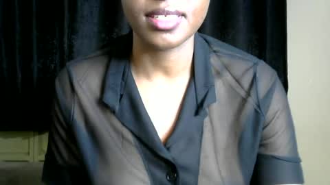 Snapshot of sassy_lyne chatting on June 26, 1:59 pm sassy_lyne online show from June 26, 1:59 pm