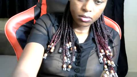 Snapshot of sassy_lyne chatting on July 10, 7:45 am sassy_lyne online show from July 10, 7:45 am