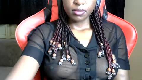Snapshot of sassy_lyne chatting on July 11, 6:38 am sassy_lyne online show from July 11, 6:38 am