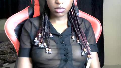 Snapshot of sassy_lyne chatting on July 16, 6:52 am sassy_lyne online show from July 16, 6:52 am