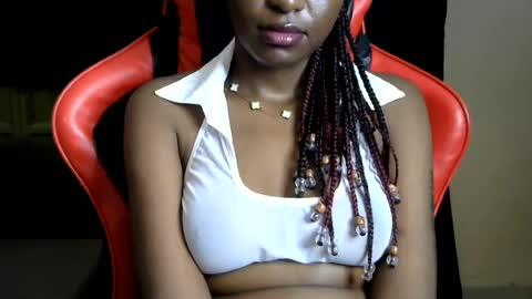 Snapshot of sassy_lyne chatting on July 20, 11:45 am sassy_lyne online show from July 20, 11:45 am