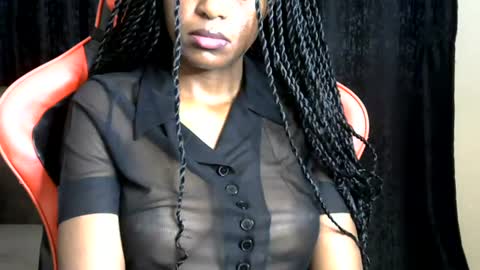 Snapshot of sassy_lyne chatting on July 31, 8:36 am sassy_lyne online show from July 31, 8:36 am