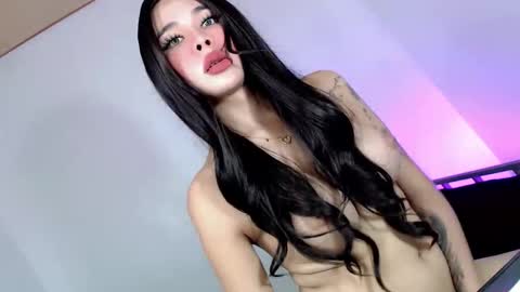 Tiffanie online show from January 15, 2:38 am