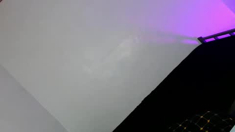 Tiffanie online show from May 1, 1:43 am