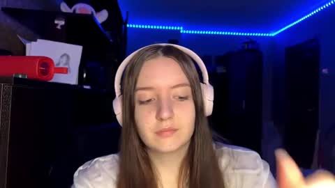 Snapshot of sassy_touch_heat_x3 chatting on September 16, 6:09 pm Marmulka or Mary online show from September 16, 6:09 pm