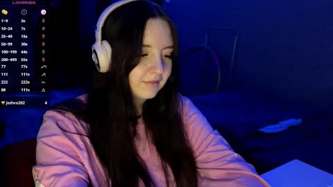 Snapshot of sassy_touch_heat_x3 chatting on November 18, 6:34 pm Marmulka or Mary online show from November 18, 6:34 pm