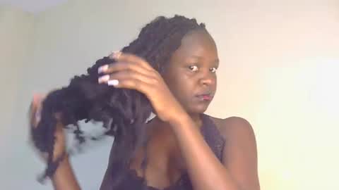 Snapshot of sassyleila chatting on June 28, 11:44 pm sexxy one online show from June 28, 11:44 pm