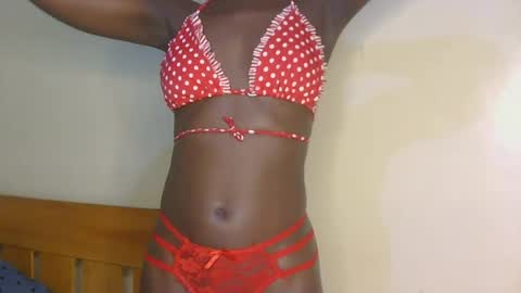 Snapshot of sassyleila chatting on July 30, 11:59 pm sexxy one online show from July 30, 11:59 pm