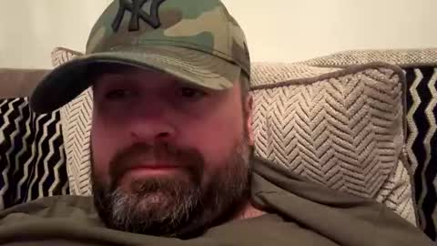 Snapshot of sassysuzi chatting on April 7, 12:11 am sassysuzi online show from April 7, 12:11 am