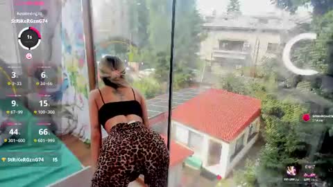 Snapshot of sassyt33n chatting on July 7, 7:23 am sassyt33n online show from July 7, 7:23 am