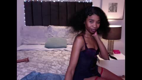 sasyylissaa online show from April 29, 7:23 am