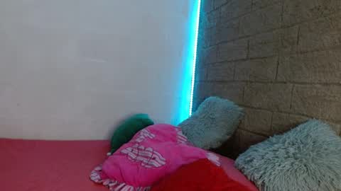 Snapshot of sativa_29 chatting on December 21, 3:20 pm Sativa online show from December 21, 3:20 pm