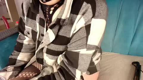 Saturningsweets online show from April 29, 1:59 pm