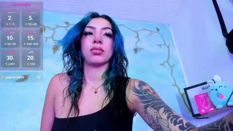 Snapshot of saturno_stone chatting on May 8, 1:33 am Saturnooo online show from May 8, 1:33 am